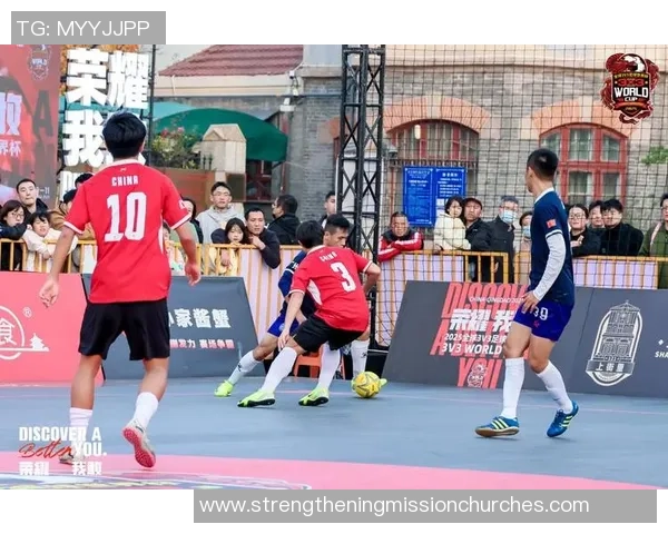 重庆足球队的拼搏之路精英赛背后的奋斗与荣耀